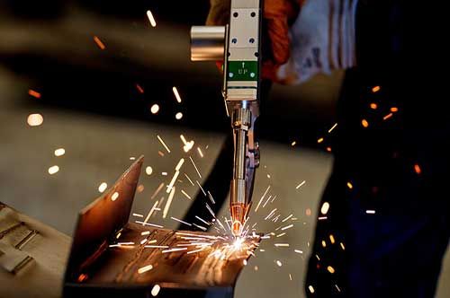 The advantages of using laser cutting machines in the hardware industry